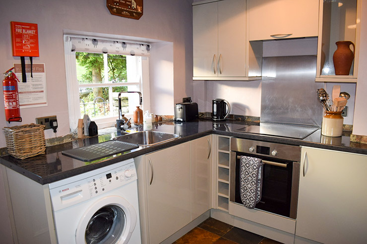 Beckside Cottage kitchen