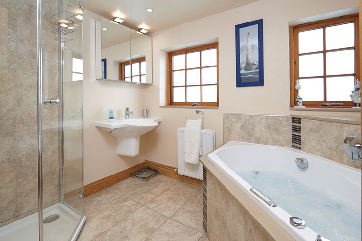 Luxury Bathroom with Whirlpool Bath & Spacious Shower